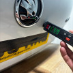 крышка багажника Skoda Octavia оригинальный номер 5E5827023