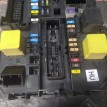 Блок предохранителей салона Opel Astra H GTC Opel Astra оригинальный номер 13220832