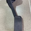 Педаль газа Mazda Demio 2005 г Mazda 2 оригинальный номер 1988003370