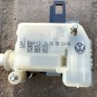 Активатор лючка бензобака Volkswagen Golf plus Volkswagen Golf Plus оригинальный номер 5m0810773
