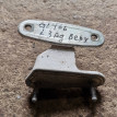 Кронштейн двери левая задняя A1667300137 Mercedes-Benz M-Class W166 Mercedes-Benz M-klasse оригинальный номер A1667300137