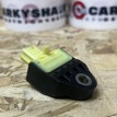 Датчик удара Toyota Land Cruiser 200 Series  оригинальный номер 89833-60040