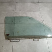 Стекло двери передней правой Volvo 740 оригинальный номер 1358484
