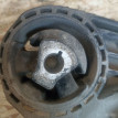 Опора двигателя передняя Opel Astra J A16XER Opel Astra оригинальный номер 13248493