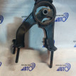 Опора двигателя задняя Toyota Avensis 2 2003-2008 Toyota Wish оригинальный номер 12371-22140