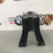 Крепление аккумулятора Audi A4 2008 Audi 200 