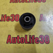 Сайлентблок передний Mitsubishi L200 оригинальный номер MB430694