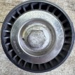 Ролик обводной 55565572 Opel Astra j Opel Astra оригинальный номер 55565572