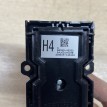 Блок управления стеклоподъемниками Toyota RAV 4 V (XA50)  оригинальный номер 84040-42020