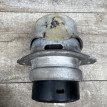 Подушка двигателя / опора двс VW Touareg NF 10-18 Volkswagen Touareg оригинальный номер 7l8199131