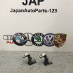 Петля двери задняя правая Volkswagen Tiguan 2008 Volkswagen Tiguan 