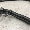 Уплотнение капота переднее Mercedes-Benz E-280 Mercedes-Benz E-klasse 