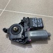 Моторчик стеклоподъемника з.п. Volkswagen Passat Volkswagen Passat оригинальный номер 0130821696