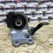 Опора двигателя левая Toyota RAV 4 V (XA50)  оригинальный номер 12372-25030