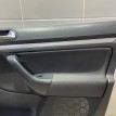 Обшивка двери передняя пр. Volkswagen Jetta 10г Volkswagen Jetta оригинальный номер 1K4867012GK