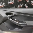Обшивка передней правой двери Форд Фокус 3 Ford Focus оригинальный номер 2254853
