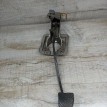 Педаль тормоза Mitsubishi Lancer IX (2000—2007) Mitsubishi i оригинальный номер MR955822