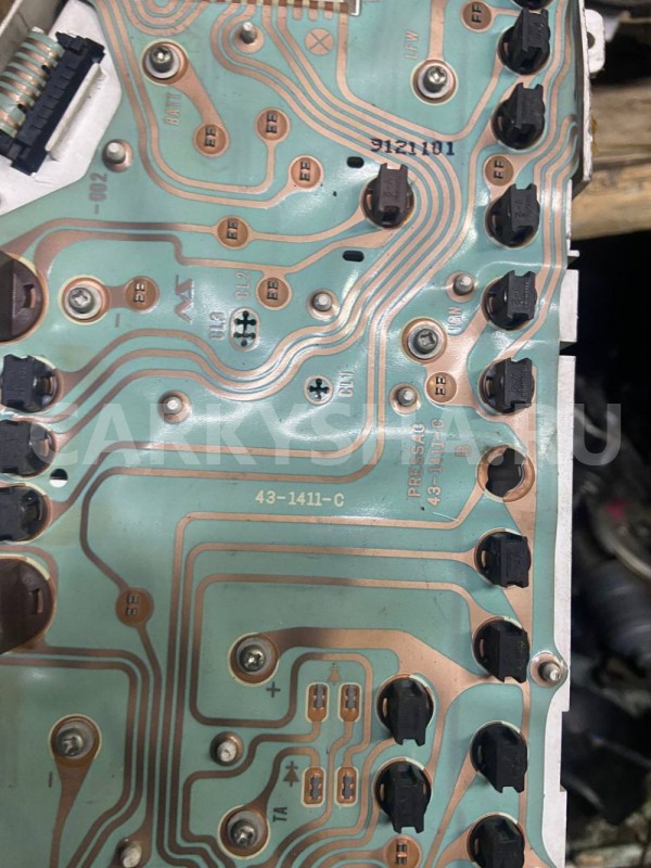 Панель приборов Mitsubishi Carisma I рестайлинг (1999—2004) Mitsubishi Carisma оригинальный номер MR381345