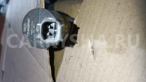 Насос омывателя Ford Focus III рестайлинг (2014—2019) Ford Focus оригинальный номер 1791581