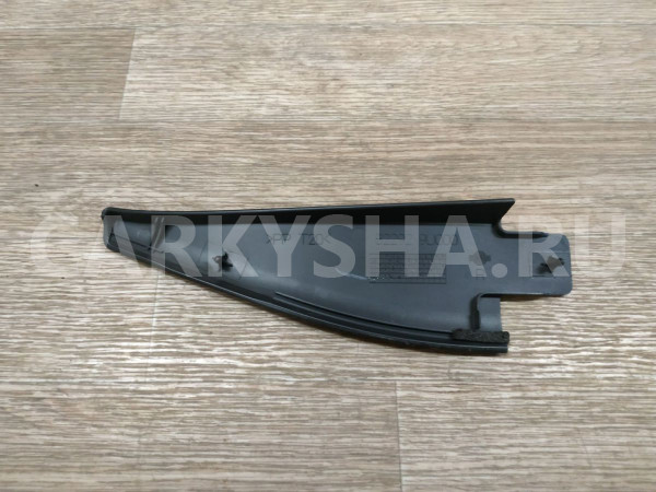 Накладка (кузов внутри) Nissan Note оригинальный номер 822929U000
