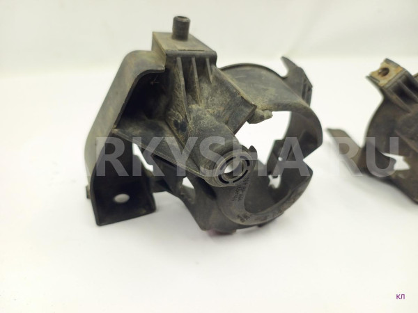 Крепление ПТФ Subaru Forester 84927SA130 SG Subaru Forester 