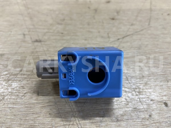 Датчик замка двери Toyota Alphard III Рестайлинг оригинальный номер 89747-30040