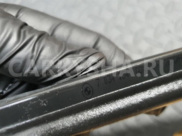Уплотнитель капота  BMW E60\61 BMW 5er 