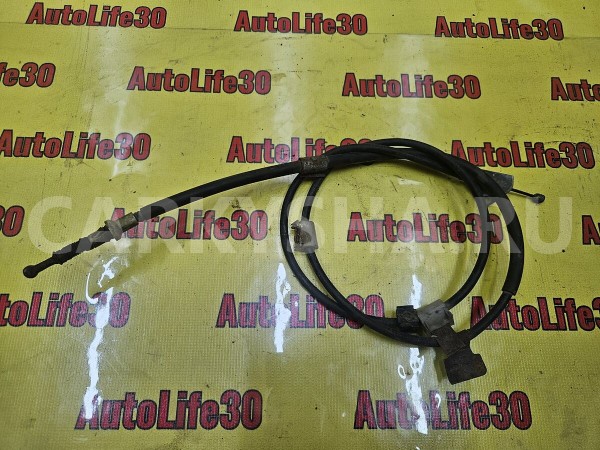 Трос стояночного тормоза Toyota Auris 