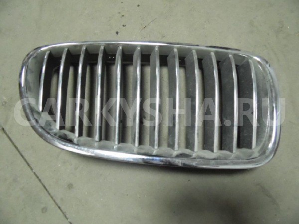 Решетка радиатора BMW 5 серия F10/F11 (2009—2013) BMW 5er оригинальный номер 51137200728