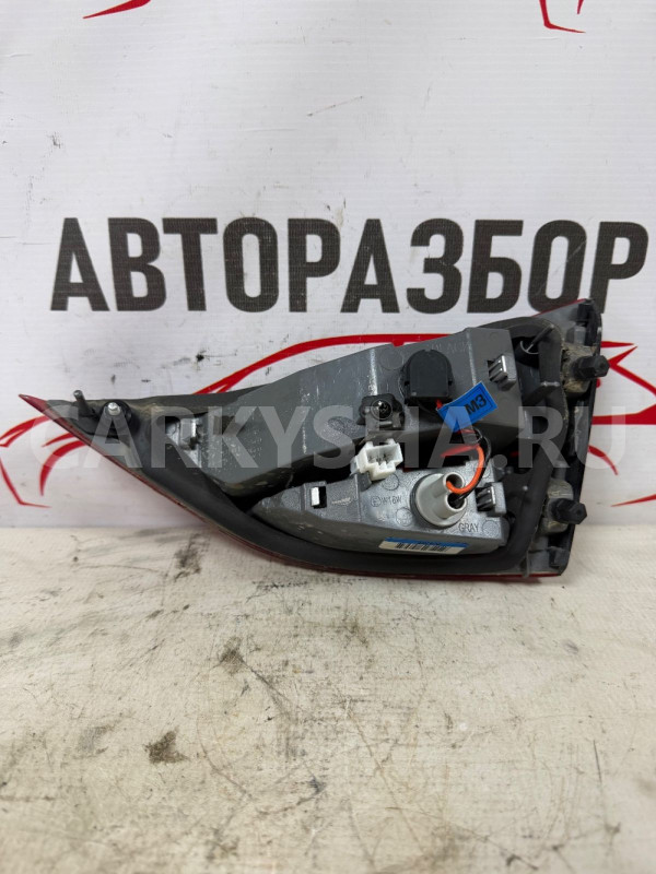 Фонарь задний внутренний левый Hyundai Elantra 5MD Hyundai Elantra оригинальный номер 924033X050