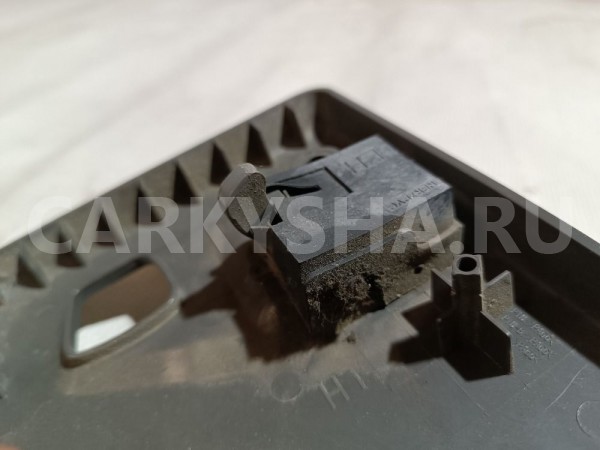 Ручка двери внутренняя левая Nissan NV200 оригинальный номер 82671JX00A