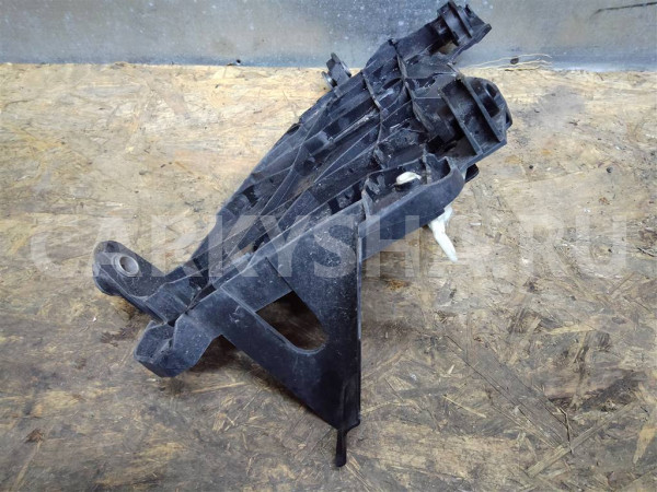 Кронштейн фары левой VW Touareg 2002-2010 Volkswagen Touareg оригинальный номер 7L6941291