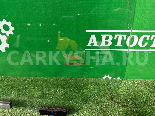 Стекло двери Toyota Alphard 2015-2023 6810258090, переднее левое Toyota Alphard 