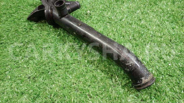 Патрубок системы охлаждения Renault Megane 2004 Renault 20 оригинальный номер 8200557831