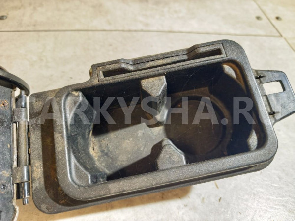 Подлокотник Nissan Primera оригинальный номер 969203J100