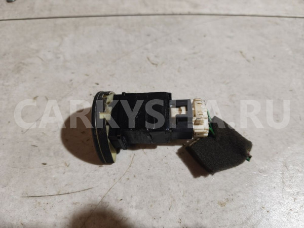 Кнопка аварийной сигнализации Nissan Bluebird оригинальный номер 252900E000
