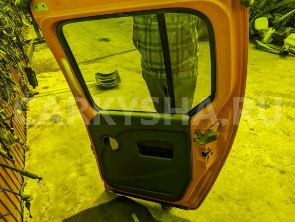 Дверь Renault Kangoo 