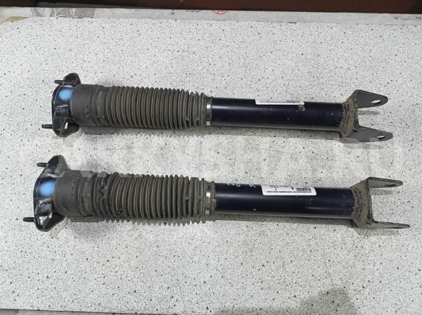 Амортизатор подвески Mercedes-Benz GLE-класс W166 (2015—2018) Mercedes-Benz GLE оригинальный номер A1663261500