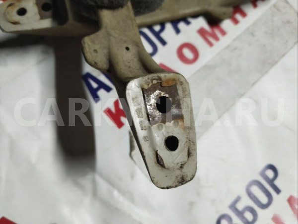 Ручка внутренняя потолочная Audi 100 C3 321857607B Audi 80 оригинальный номер 321857607B