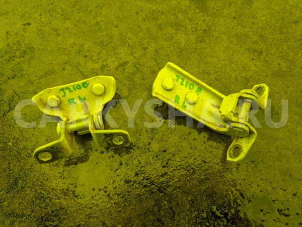 Петли на дверь Toyota Rush 
