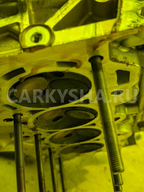 Головка блока цилиндров Honda Fit оригинальный номер 12100RBJJ00