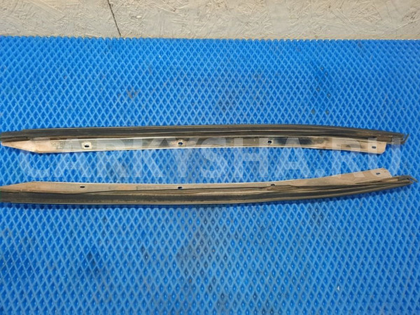 Молдинг лобового стекла Almera Classic  B10 Nissan Almera Classic оригинальный номер 76811-95F0A