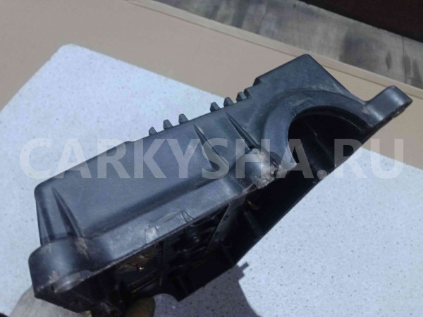 Крышка головки блока (клапанная) Kia Rio II рестайлинг (2009—2011) Kia Rio оригинальный номер 2241126630