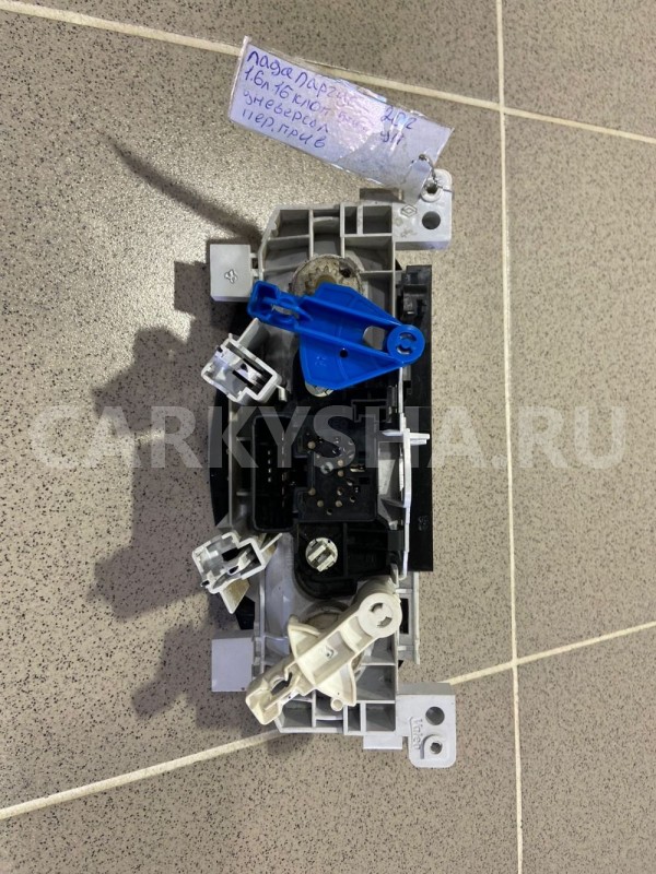 Переключатель отопителя LADA Largus 2020 ВАЗ (Lada) Largus оригинальный номер 110105Z