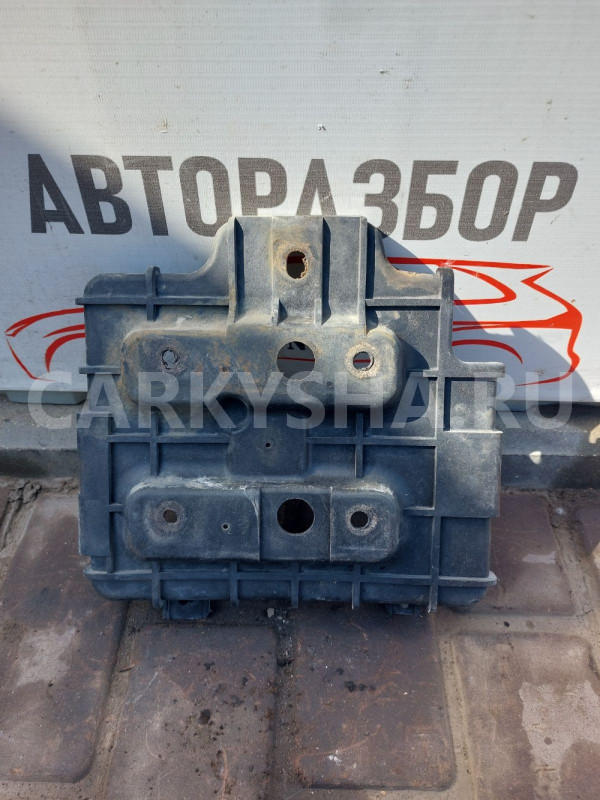 Площадка под АКБ Hyundai Getz Hyundai Getz оригинальный номер 371501C100