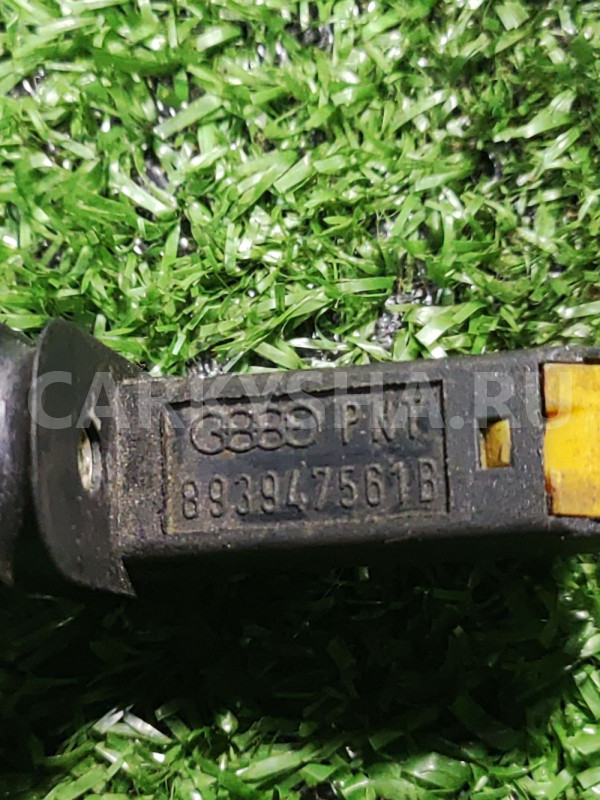 Концевик задней двери Audi 80 90 100 893947561B Audi Coupe оригинальный номер 893947561B