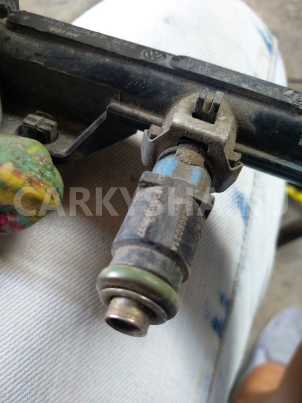 Топливная рейка Volkswagen Polo 