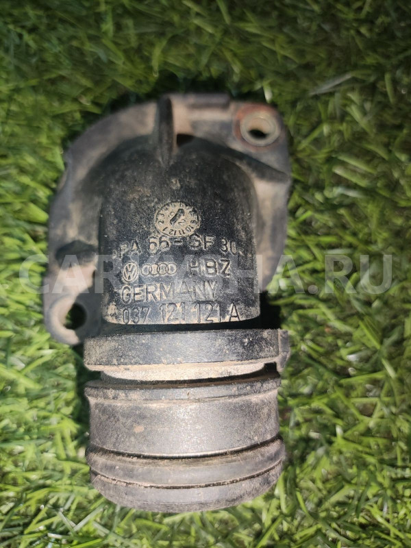 Корпус термостата фланец Volkswagen Sharan 1 1.9 Volkswagen Passat оригинальный номер 037121121A