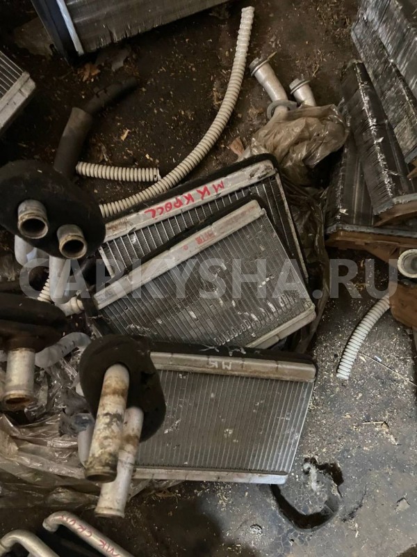 Радиатор отопителя Geely MK Cross I (2010—2016) Geely MK Cross оригинальный номер 1018002735dr
