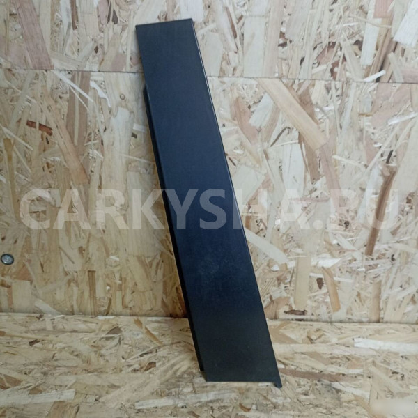 Накладка задней правой двери Opel Astra J Opel Astra оригинальный номер 13303933